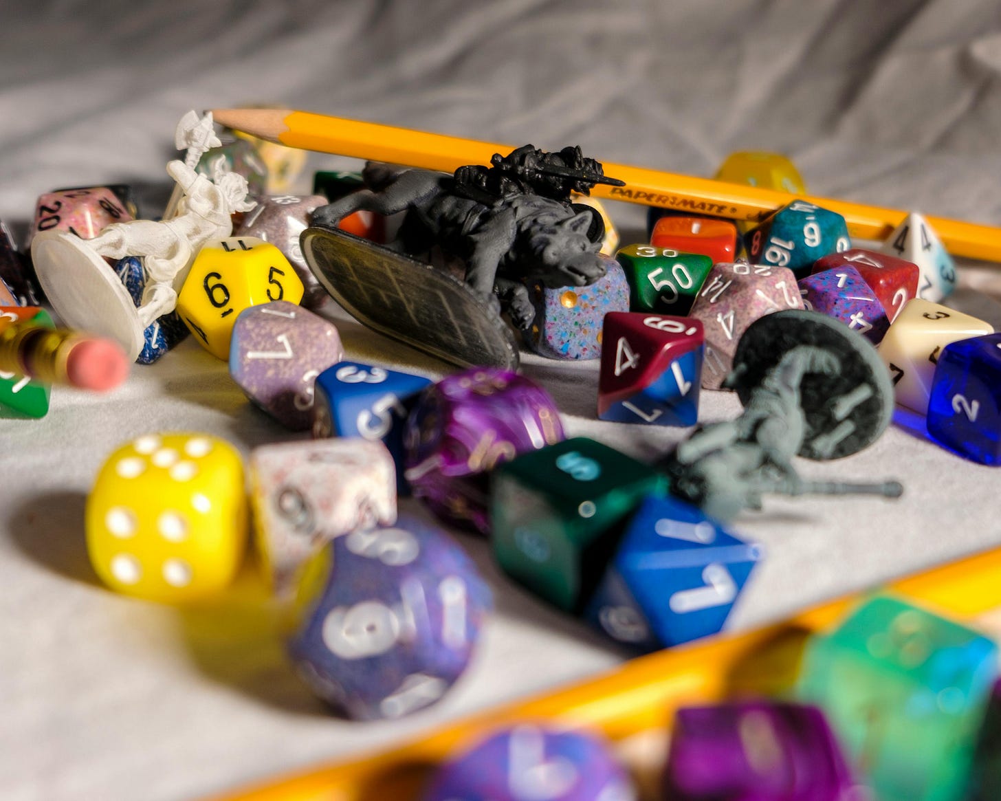 grátis Foto profissional grátis de acessórios de jogos, cheio de cor, coleção de dados Foto profissional