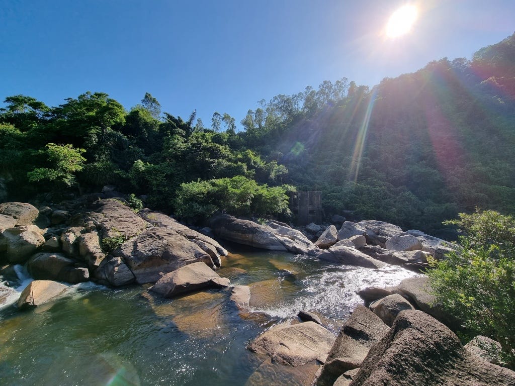20230504 Dòng nước Đập Hàn