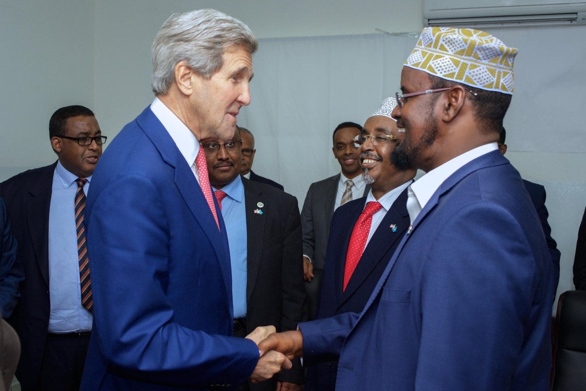 Kerry makes historic trip to Somalia to show American support - UPI.com