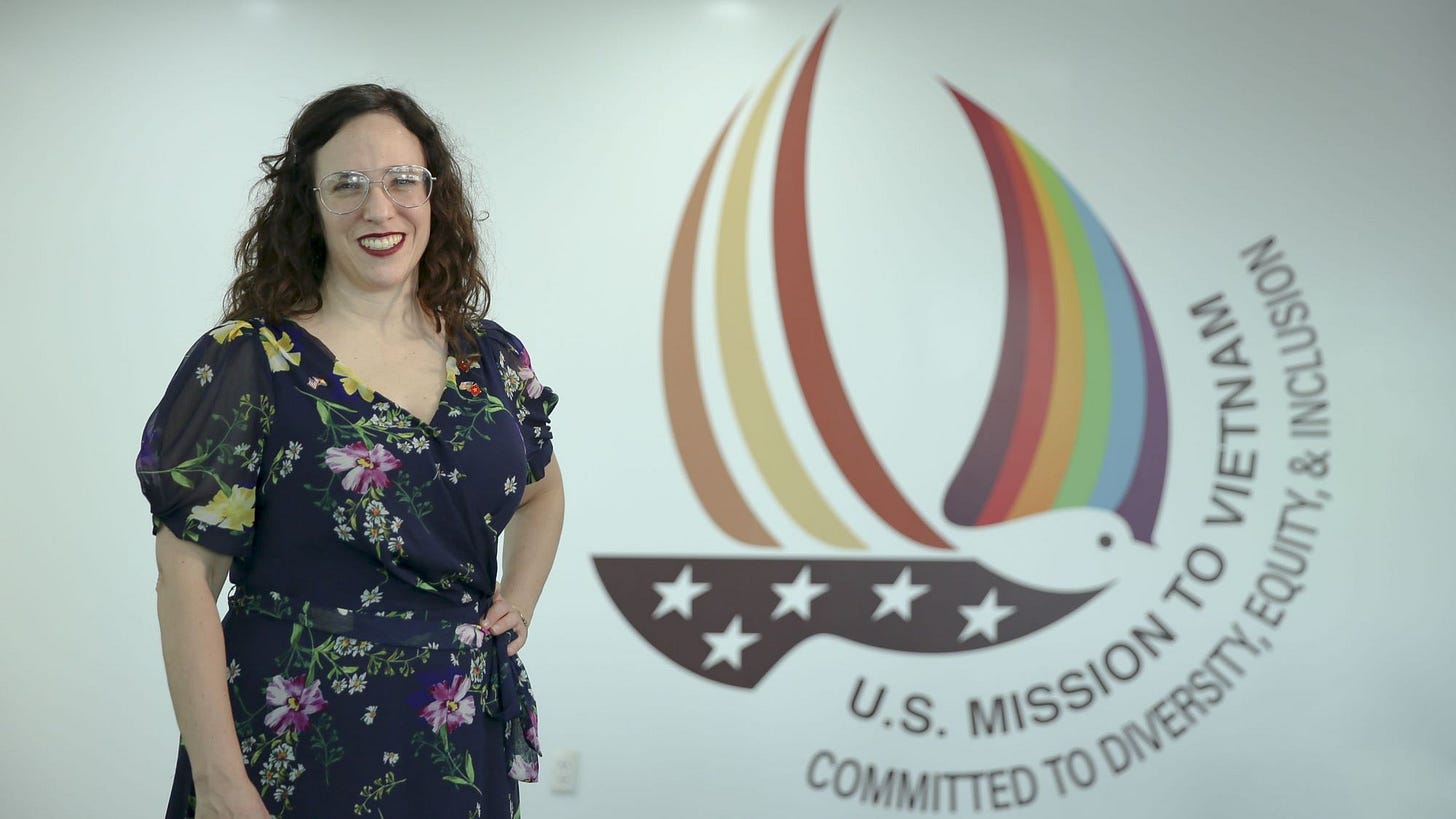 U.S. Special Envoy Jessica Stern Reaffirms United States' Support In Advancing LGBTQ Rights In Vietnam | Vietcetera U.S. Special Envoy Jessica Stern Reaffirms United States' Support In Advancing LGBTQ Rights In Vietnam | Vietcetera