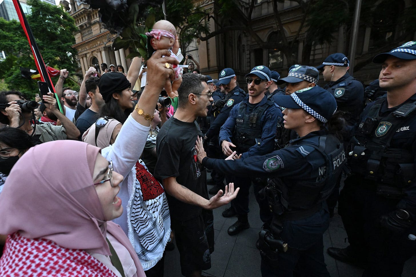 Australia urges calm after violent clashes in Sydney over Herzog visit |  The Times of Israel