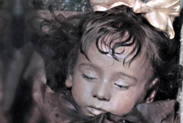 Rosalia Lombardo – A múmia que abre e fecha os olhos.