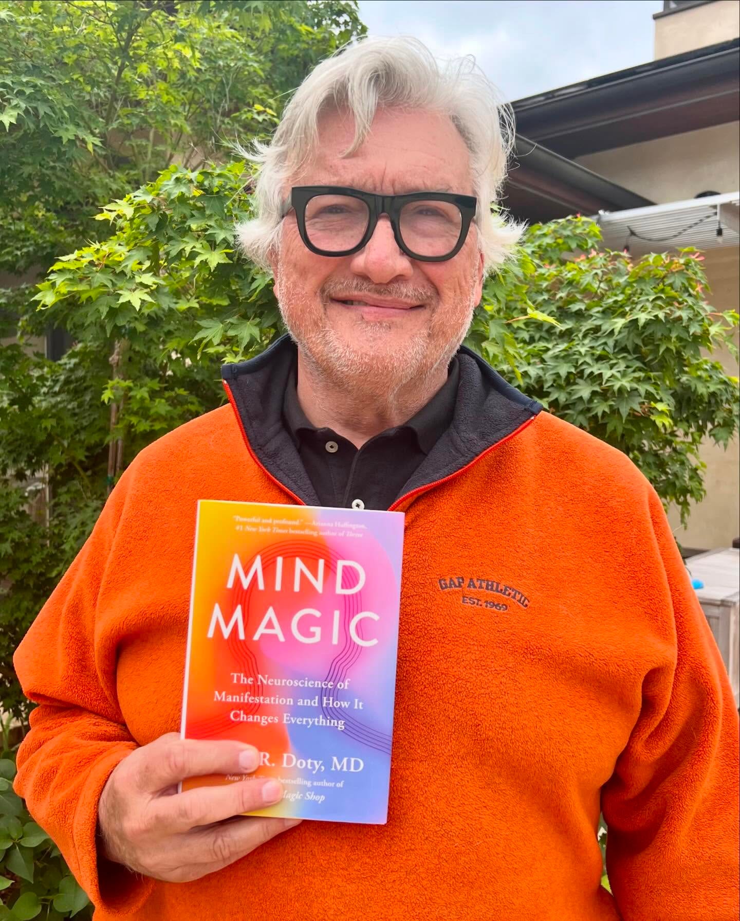 No photo description available.