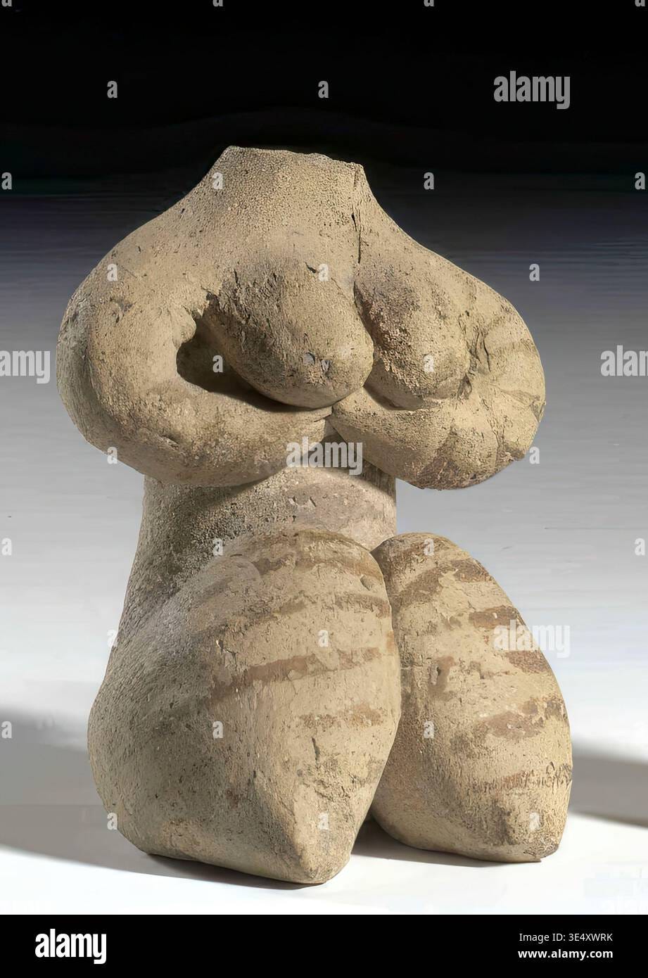 Clay fertility idol hi-res stock photography and images - Alamy