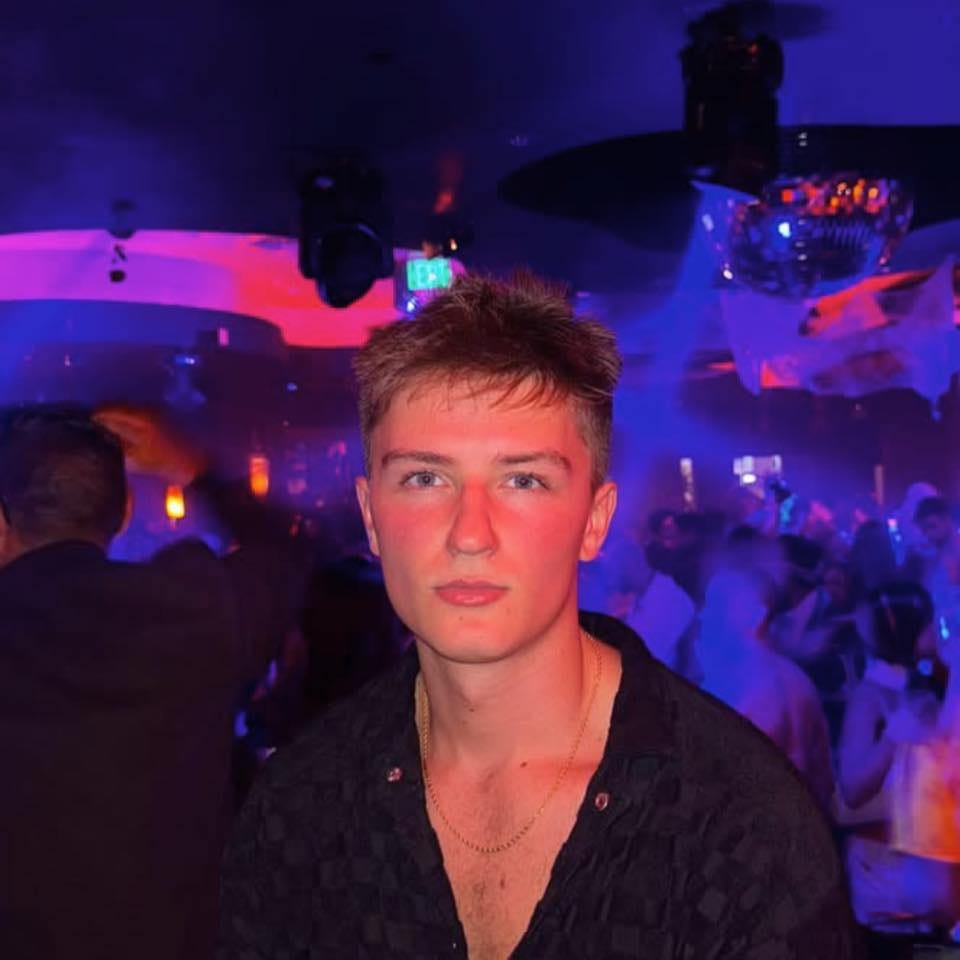 No photo description available.