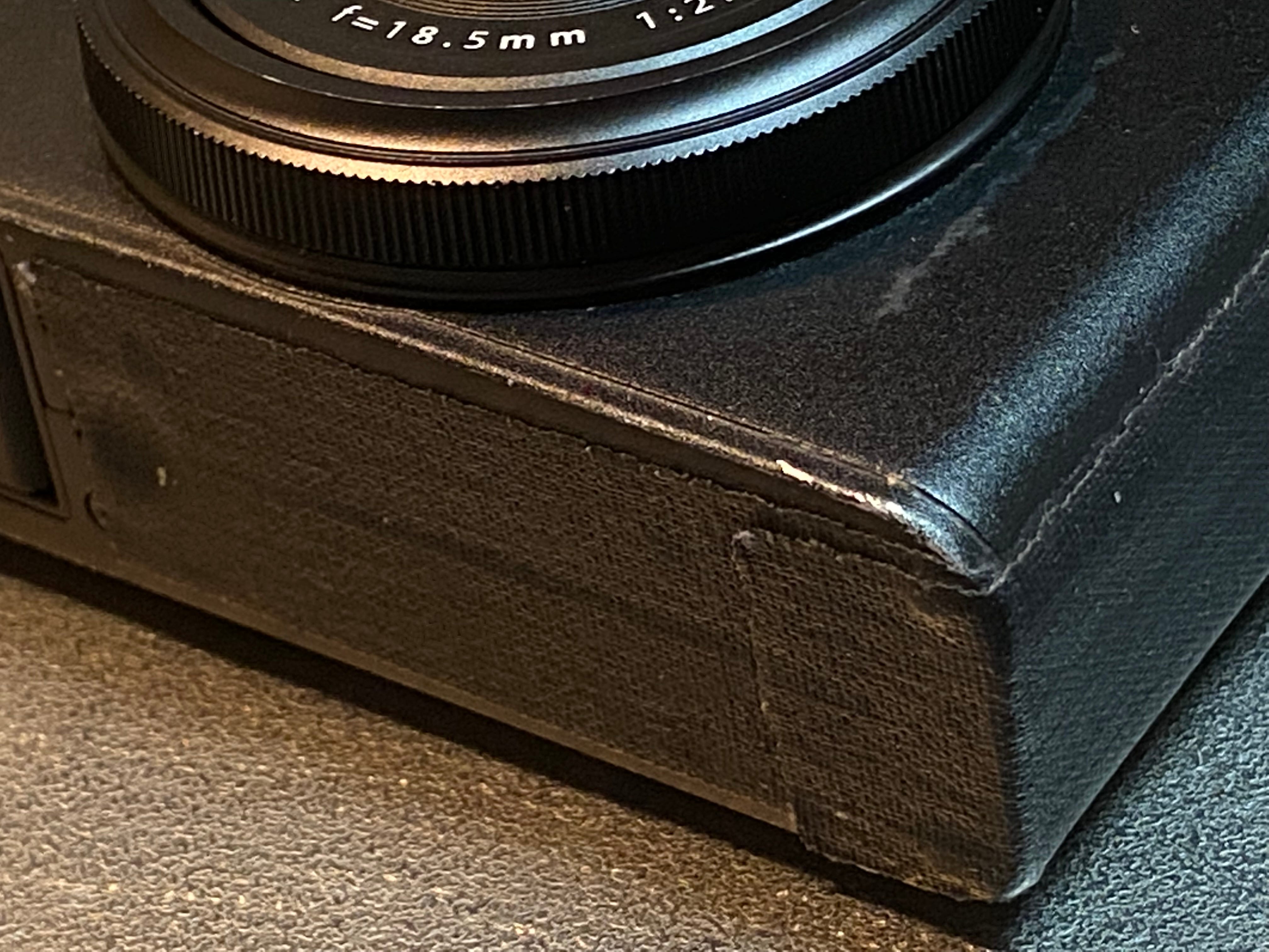 7 Reasons the Fujifilm XF10 Crushes the Ricoh GR III