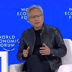 다보스 포럼에 등장한 젠슨 황 "수조 달러 인프라 투자 시작... AI 버블은 없다"