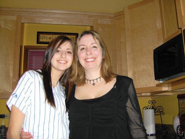 Alisha Bromfield and her mother Sherry Alisha Bromfield and her mother Sherry