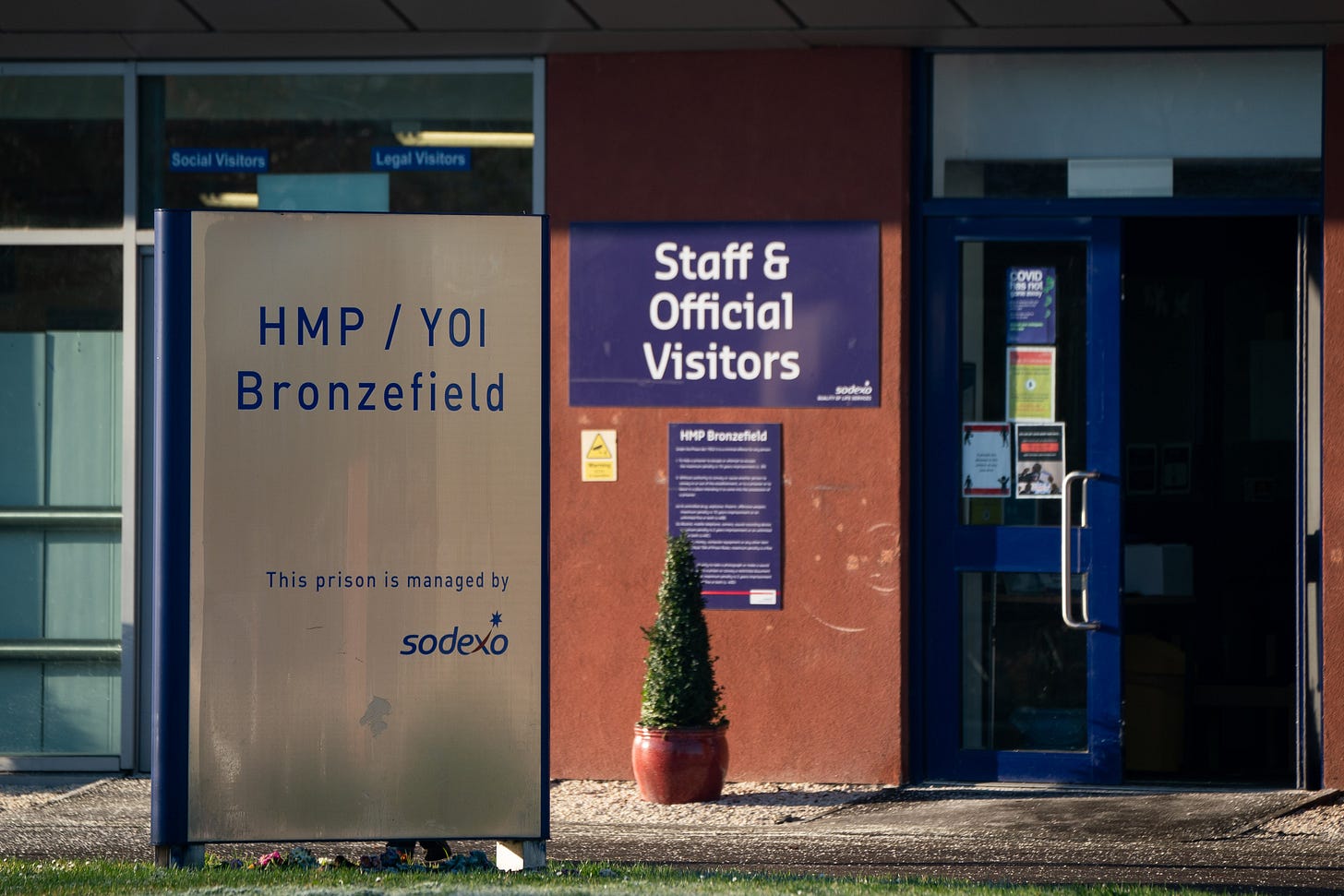 Most women freed from Bronzefield Prison lack safe accommodation – report |  The Independent