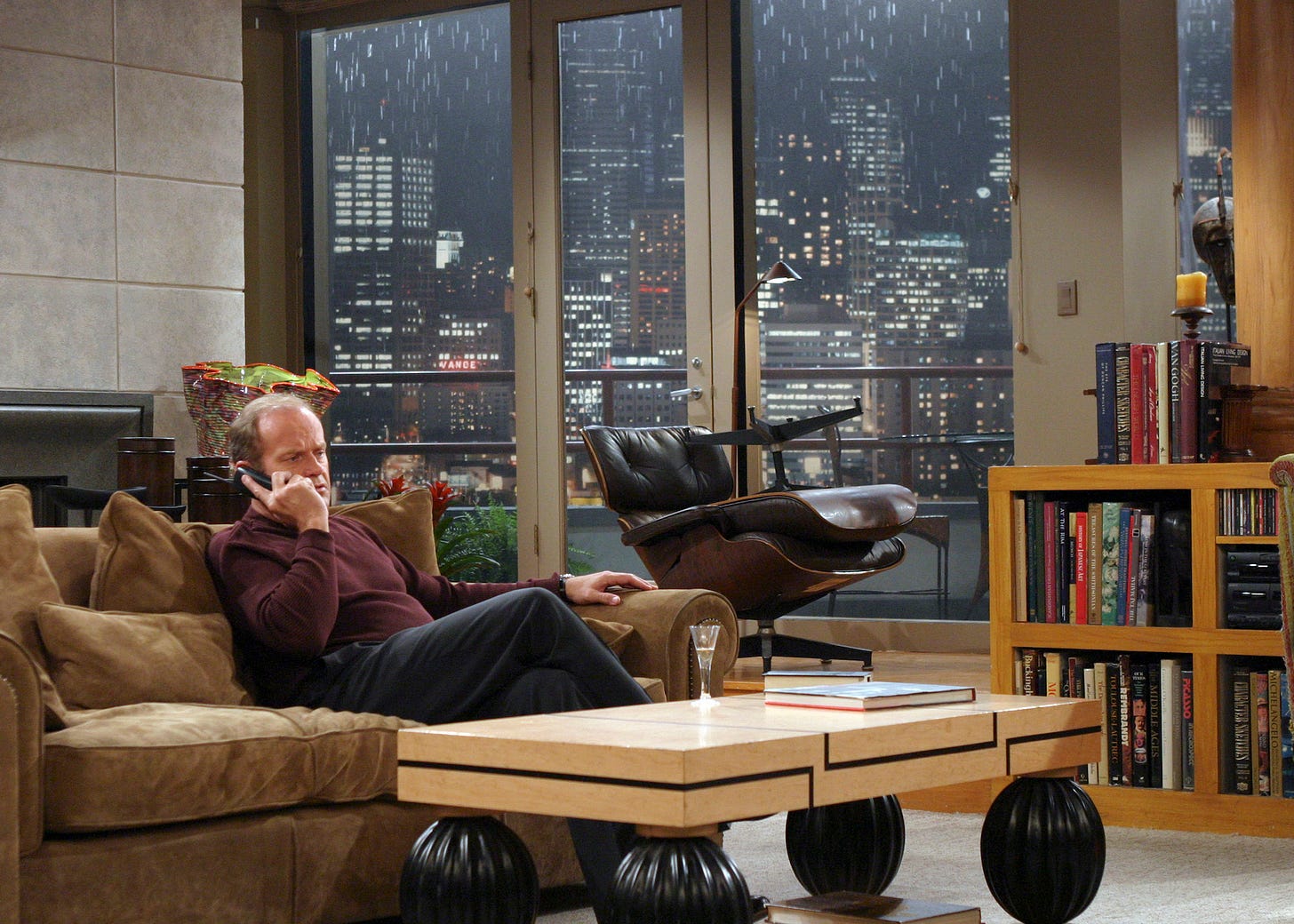 Frasier': Designers Spared No Expense On Frasier's $3 Million Apartment Frasier': Designers Spared No Expense On Frasier's $3 Million Apartment