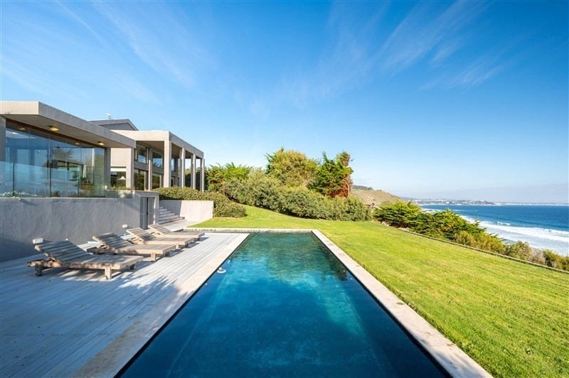 Cachagua — Casa Beranda over the Pacific