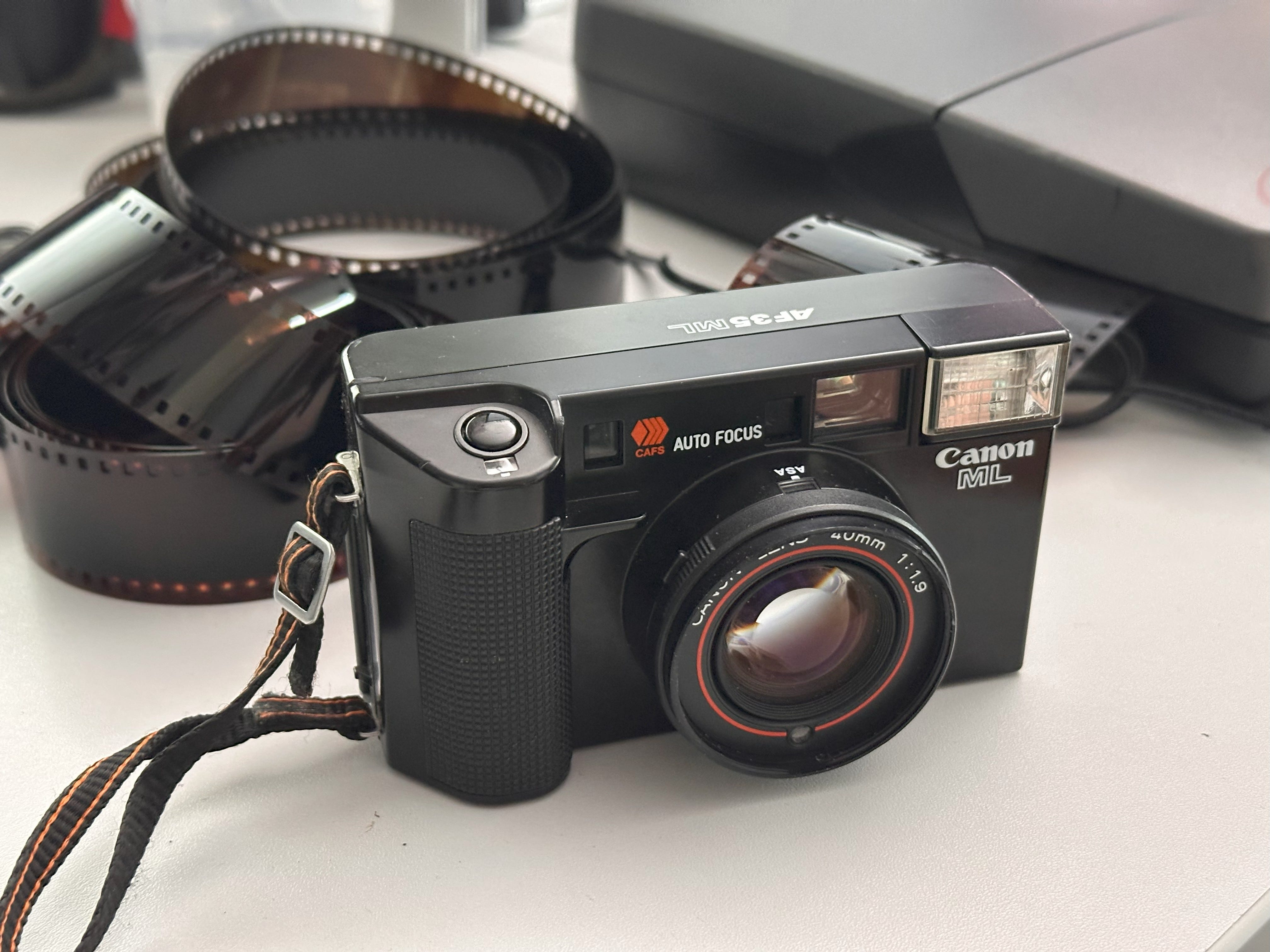 Canon AF35ML Test: Vintage 35mm Point and Shoot Road Trip
