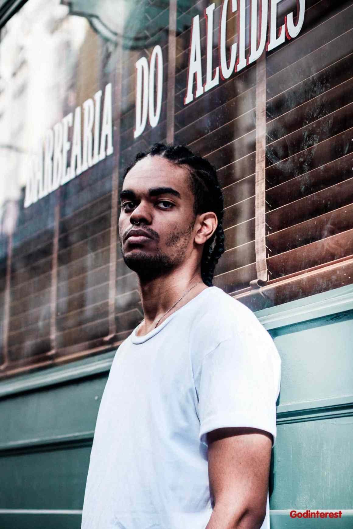 What does it mean to be crucified with Christ?