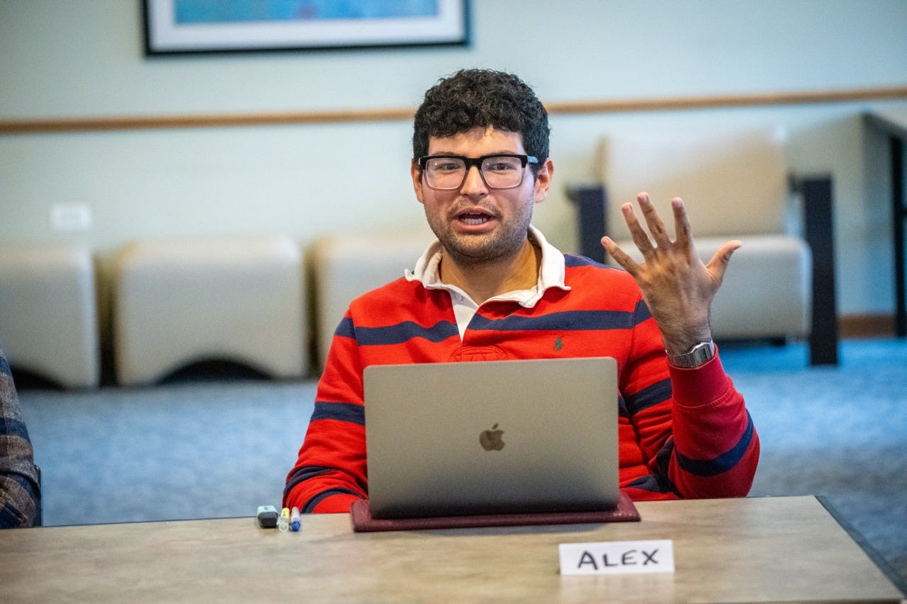 No photo description available.