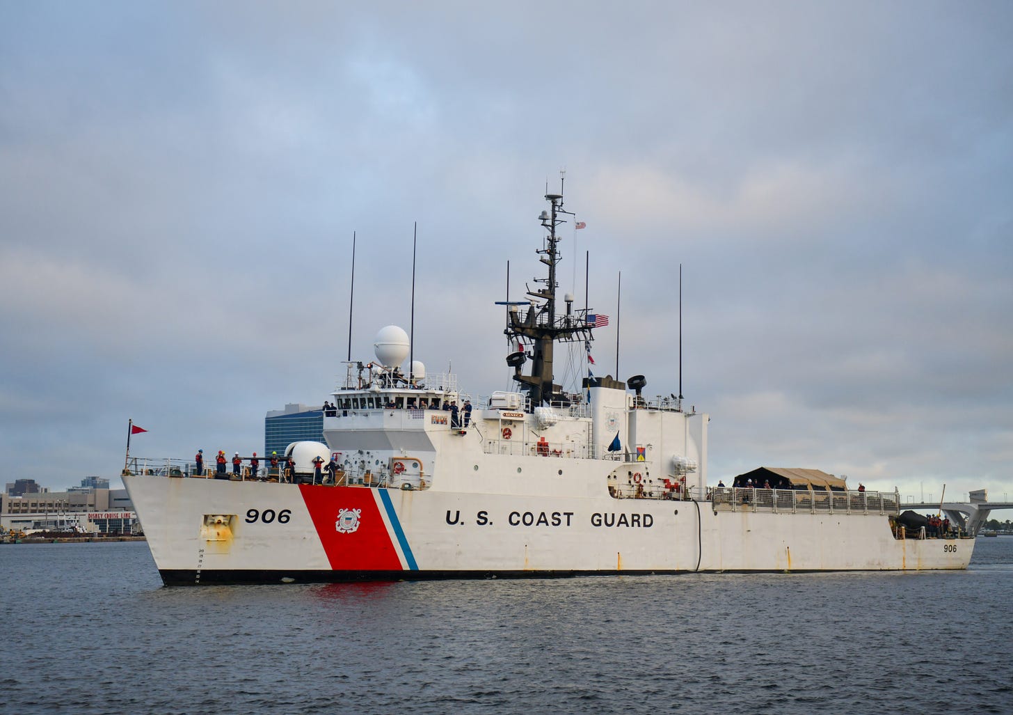 The Coast Guard Cutter Senaco arrives in Fort Lauderdale, Florida, with 12,750+ pounds of cocaine and marijuana aboard. Sept. 30, 2025. The Coast Guard Cutter Senaco arrives in Fort Lauderdale, Florida, with 12,750+ pounds of cocaine and marijuana aboard. Sept. 30, 2025.