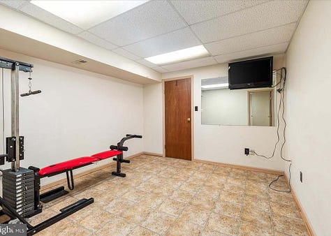 Images of a single-family house listing