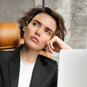 22 Iulie - Ce fac diferit cei mai buni oameni de vânzări: 3 schimbări de mindset care îți aduc rezultate constante