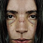 Cuerpo de texto #2: Ver morir a un cadáver