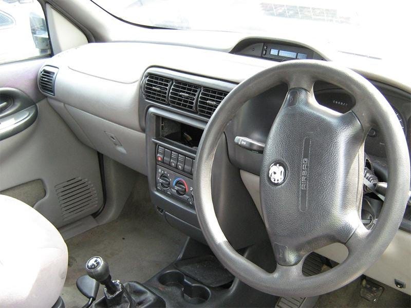 dylan_jt190 on X: "Been thinking about the opel/Vauxhall sintra for some  reason today. It's basically just a euro Chevy venture the main difference  being that you can get them with a 2.2
