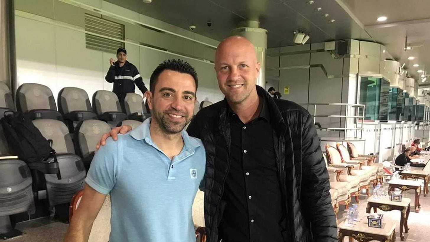 Xavi y Jordi Cruyff, a escena | Deportes | EL PAÍS Xavi y Jordi Cruyff, a escena | Deportes | EL PAÍS
