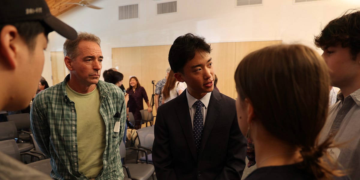 Meet the USC journalist who urges his student media peers to ‘stop printing’