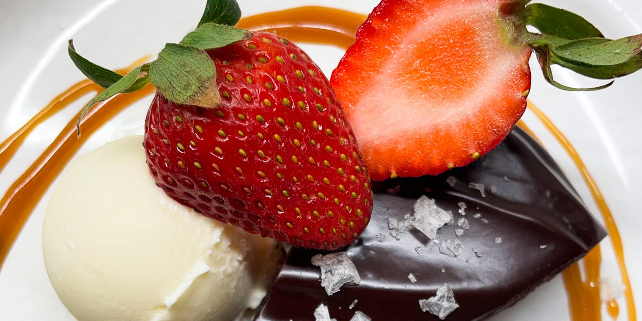 Flourless Chocolate Cake with Ganache
