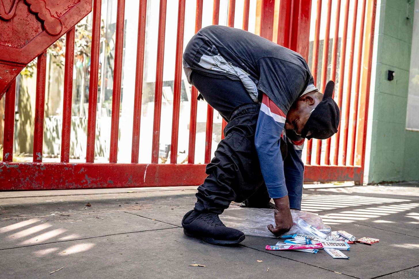 Here's why fentanyl users on San Francisco streets are bent over