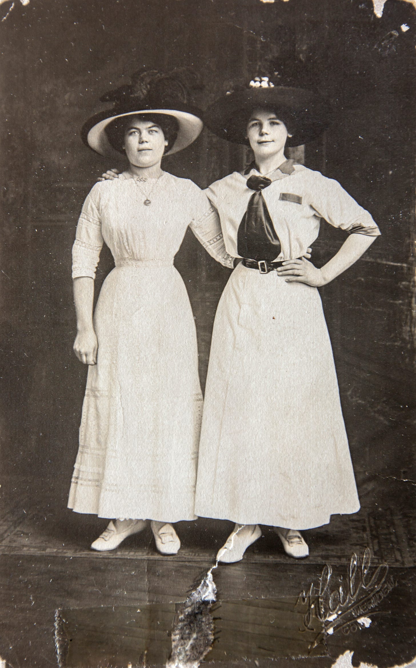 File:Olga och Jenny Lundin.jpg - Wikimedia Commons File:Olga och Jenny Lundin.jpg - Wikimedia Commons
