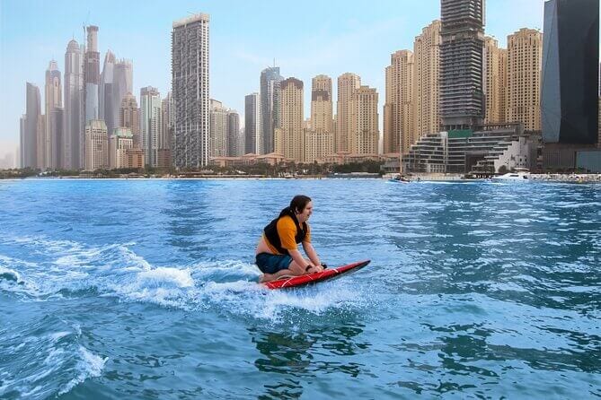 Efoil Boarding in Dubai Marina - efoilrentaldubai.com