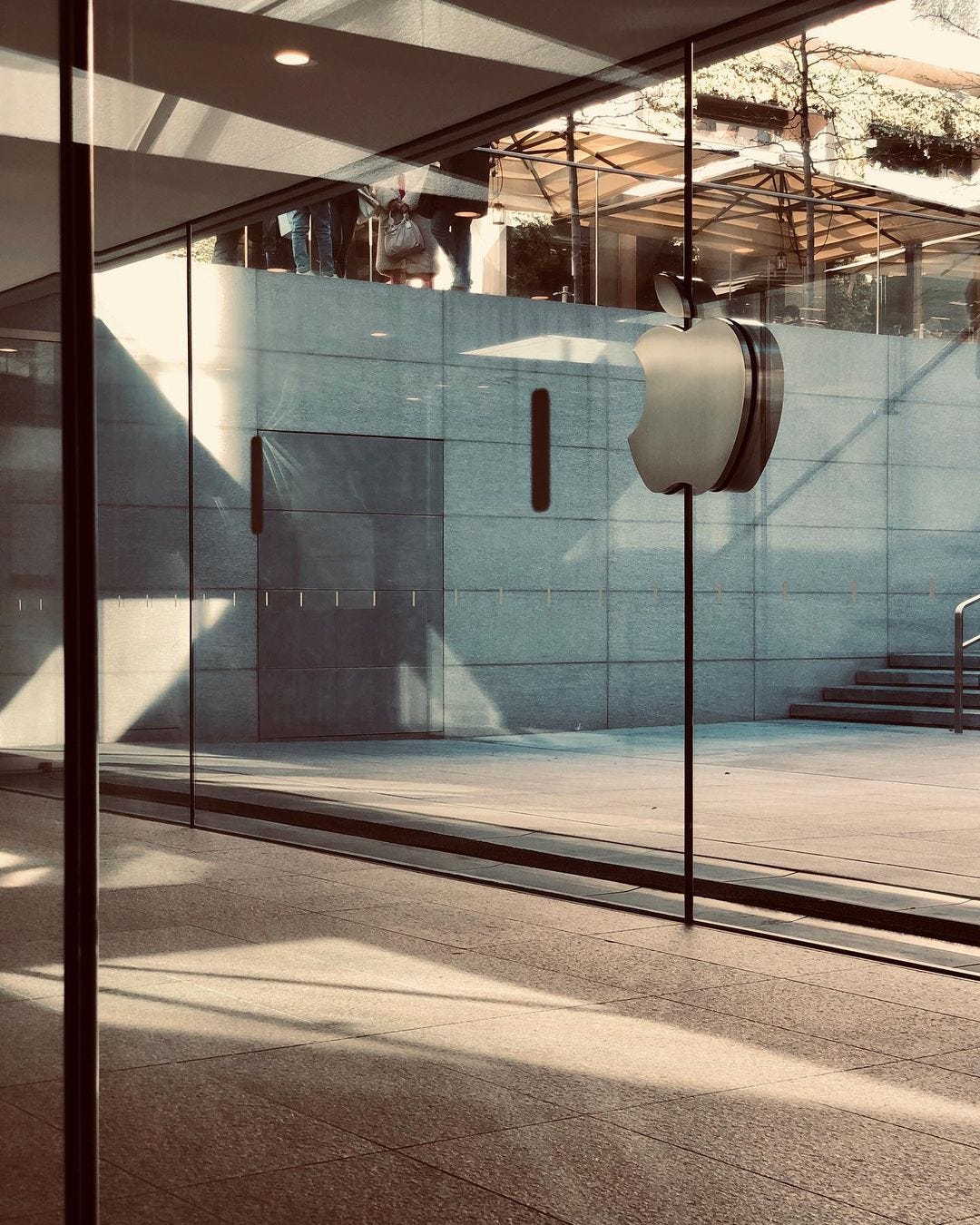 Apple Piazza Liberty