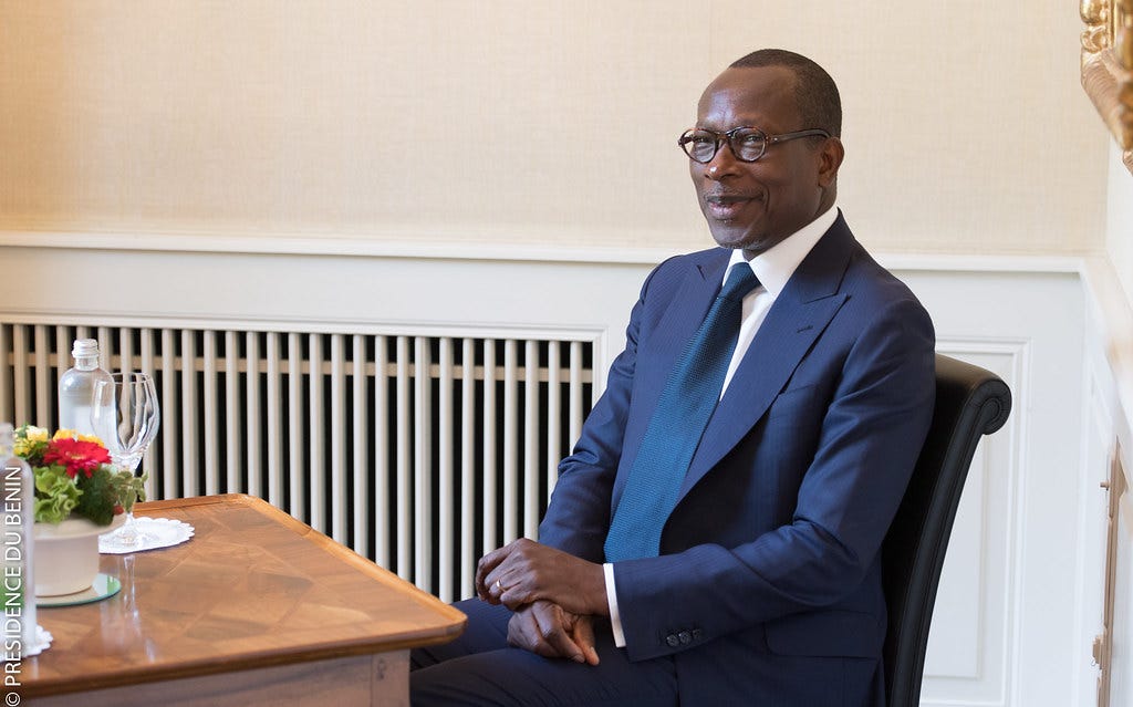 Arrivée de S.E.M Patrice Talon au Palais Fédéral-70 | Flickr Arrivée de S.E.M Patrice Talon au Palais Fédéral-70 | Flickr