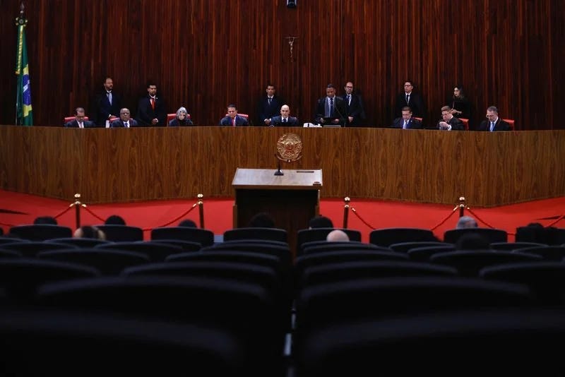 El Tribunal Superior Electoral de Brasil reanudará el viernes la votación  sobre la elegibilidad de Bolsonaro - Infobae