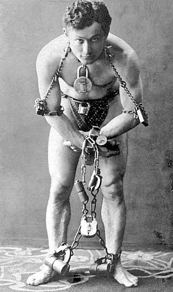 File:HarryHoudini1899.jpg File:HarryHoudini1899.jpg