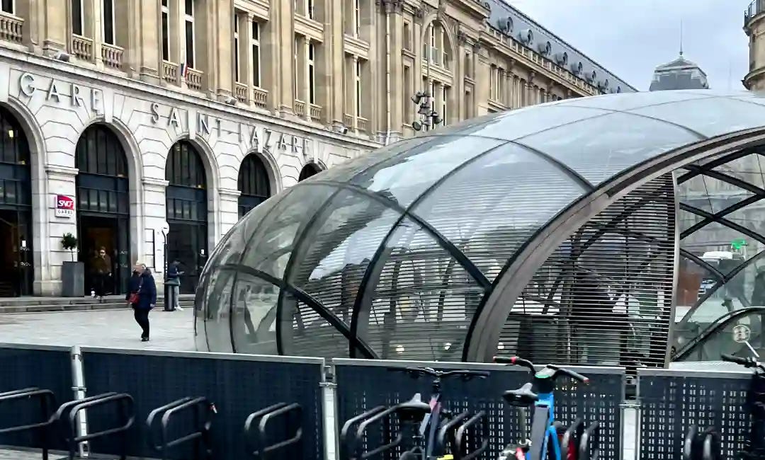 A Slow Jaunt through the City of Light