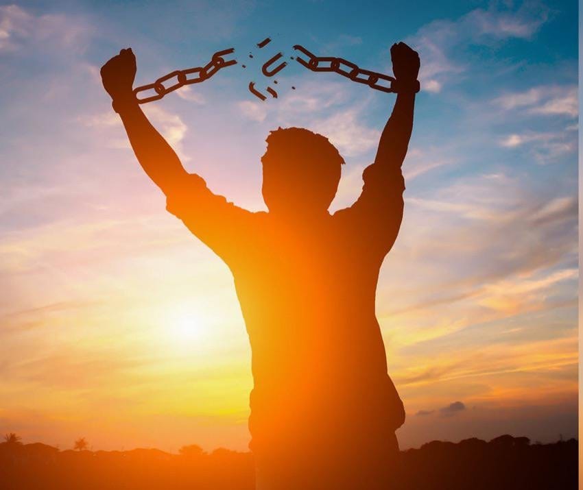 man breaking chains meme but the chain is unbroken : r/HelpMeFind
