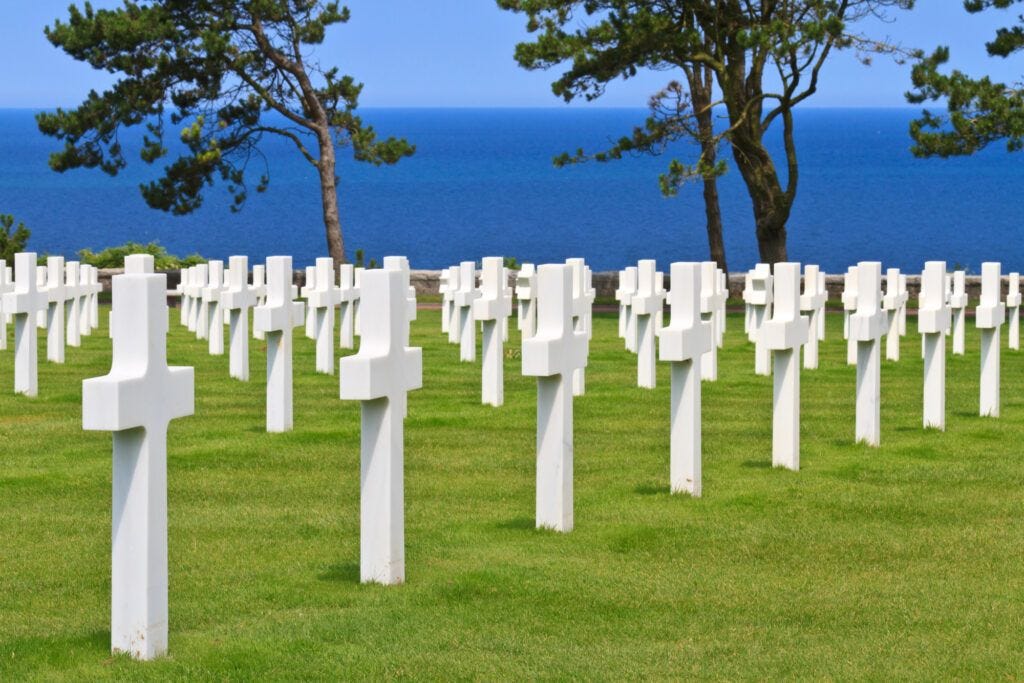 Normandy American Cemetery at Colleville-sur-Mer Travel Guide Normandy American Cemetery at Colleville-sur-Mer Travel Guide