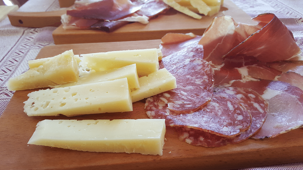 Umbria cured meats and Pecorino | Vineyard Adventures Umbria cured meats and Pecorino | Vineyard Adventures
