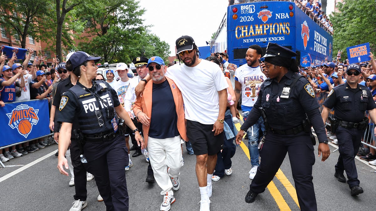 The Knicks Should Skip Trump's White House, and James Dolan Doesn't Get a Vote