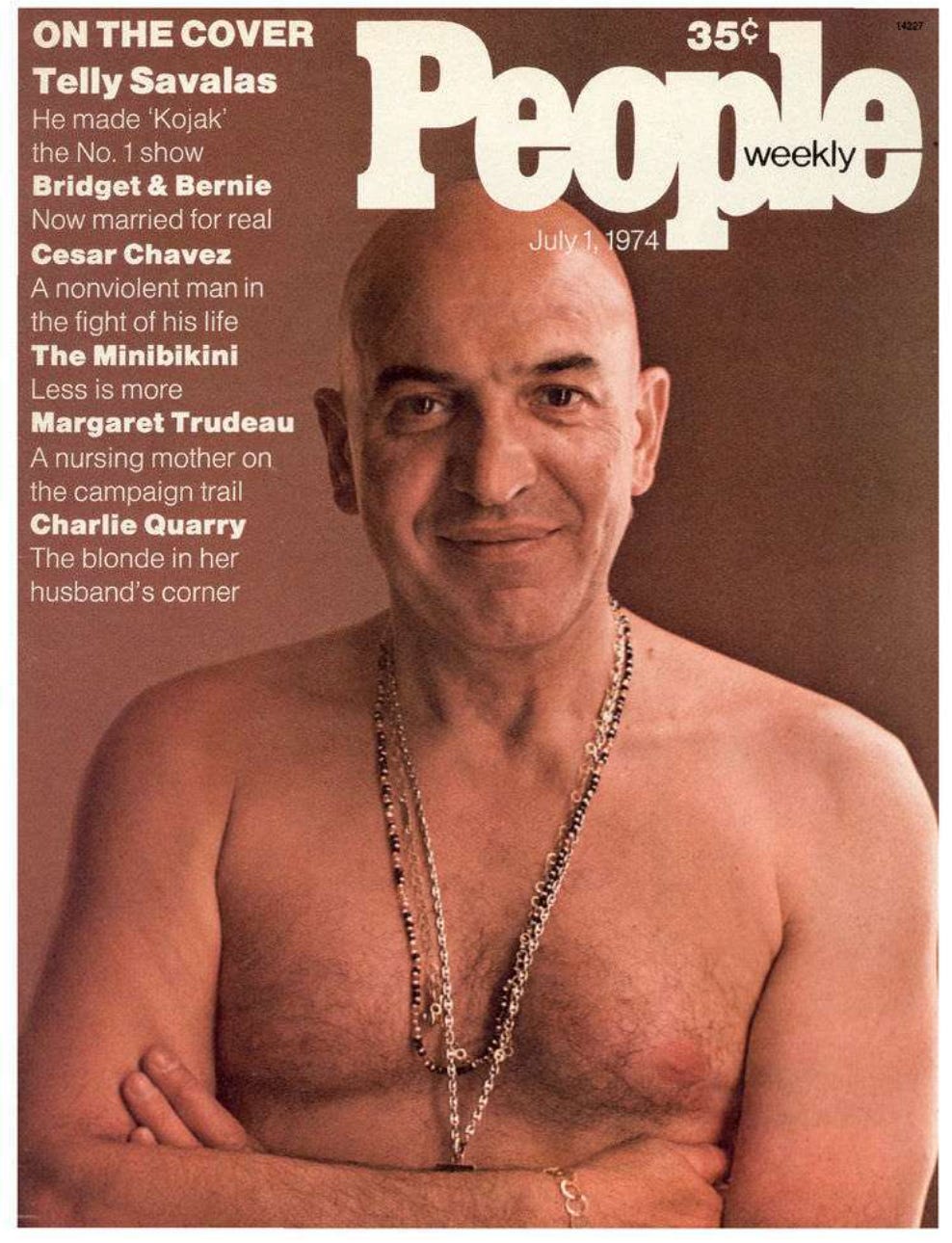 Telly Savalas torse nu en couverture du numéro de juillet 1974 de People Magazine