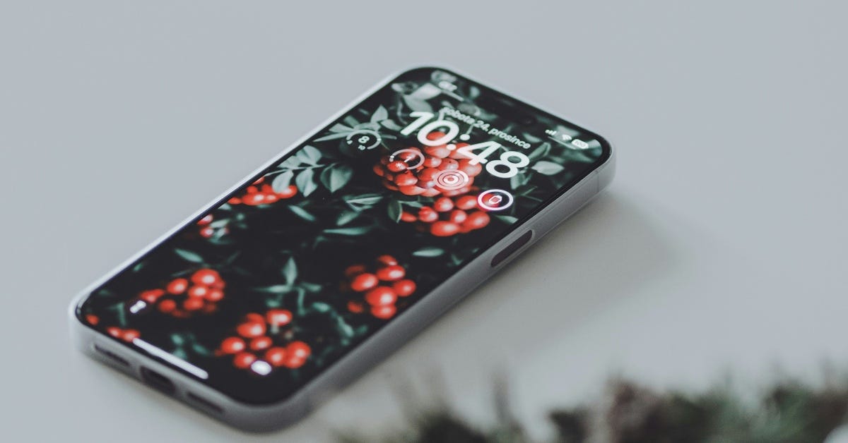 Islandic iPhone 14 Islandic iPhone 14