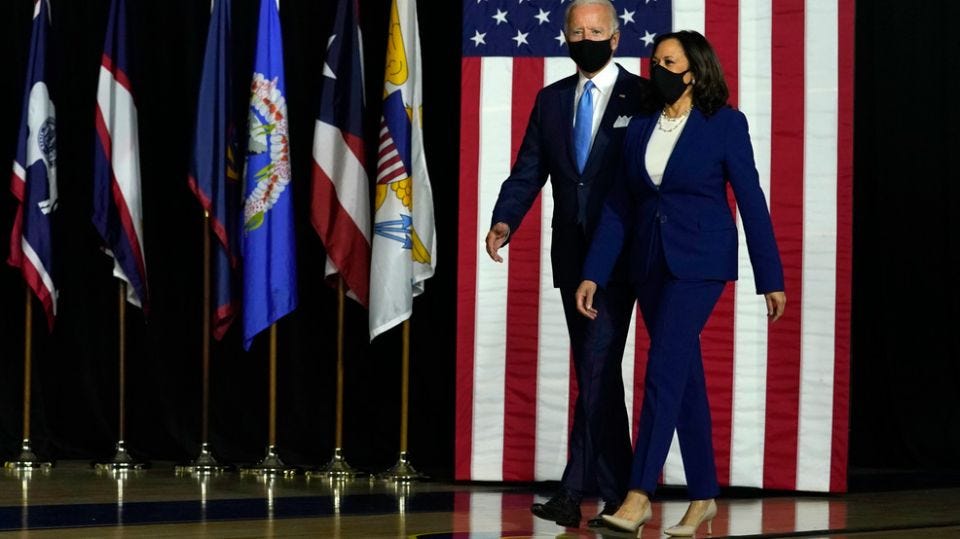 First Lady Michelle Obama Pens Heartfelt Note For Kamala Harris ... First Lady Michelle Obama Pens Heartfelt Note For Kamala Harris ...