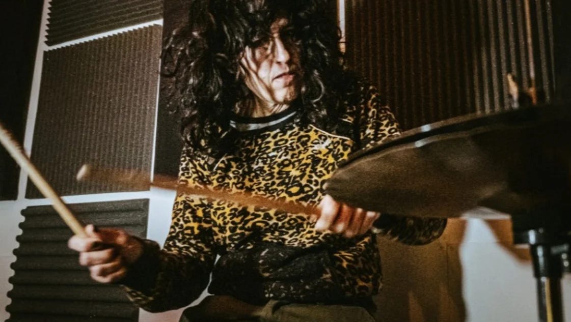 Adiós a Paula Perrella, una baterista ícono del rock en Bahía Blanca Adiós a Paula Perrella, una baterista ícono del rock en Bahía Blanca