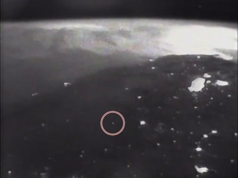 UFO video: "New NASA STS-75 video-UFOs over Mexico"