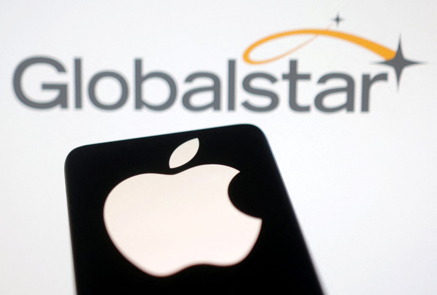 Apple to invest up to $1.5 bln in Globalstar for satellite ...