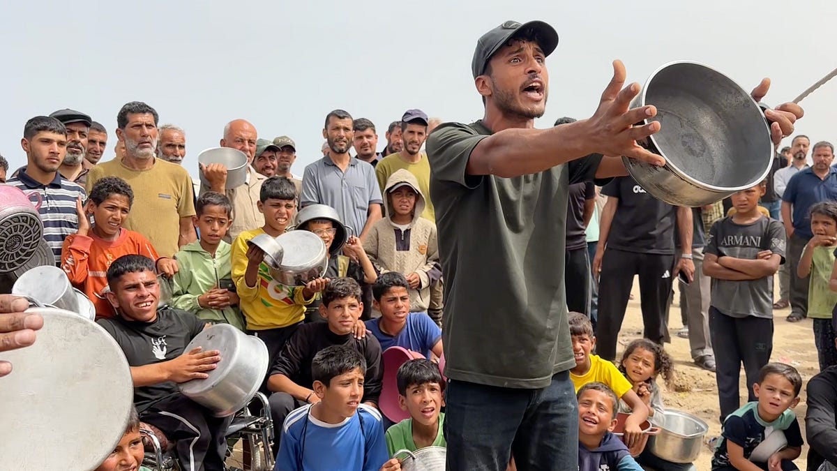 Hungry Palestinians in Gaza Protest World Central Kitchen Scaling Back Amid Rising Food Costs and Israeli Blockade