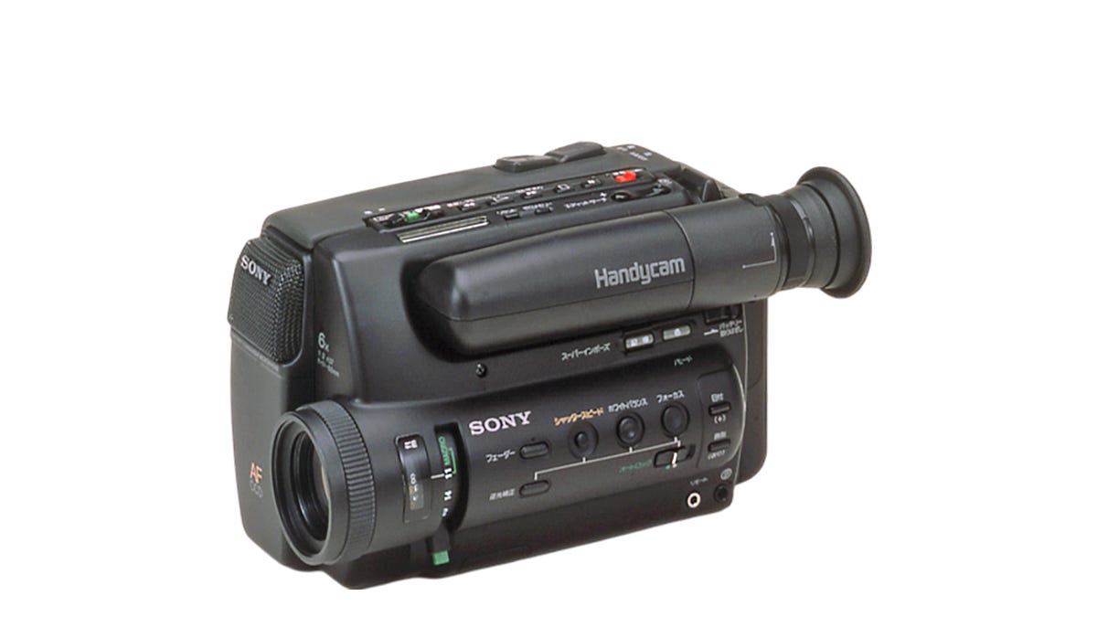 f1728800-2340-4eca-b8ea-