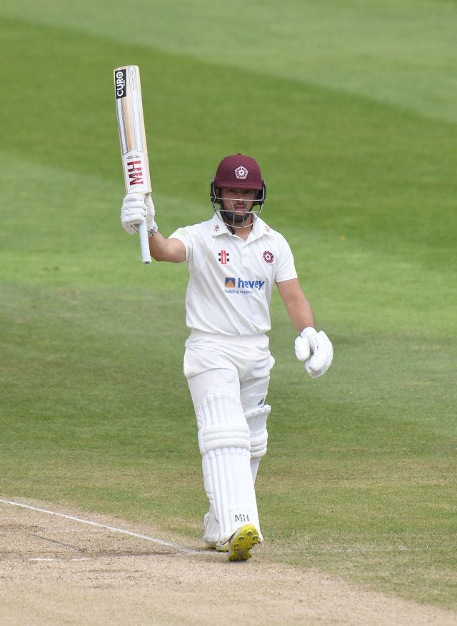 Ricardo Vasconcelos led his team's reply with a half-century
