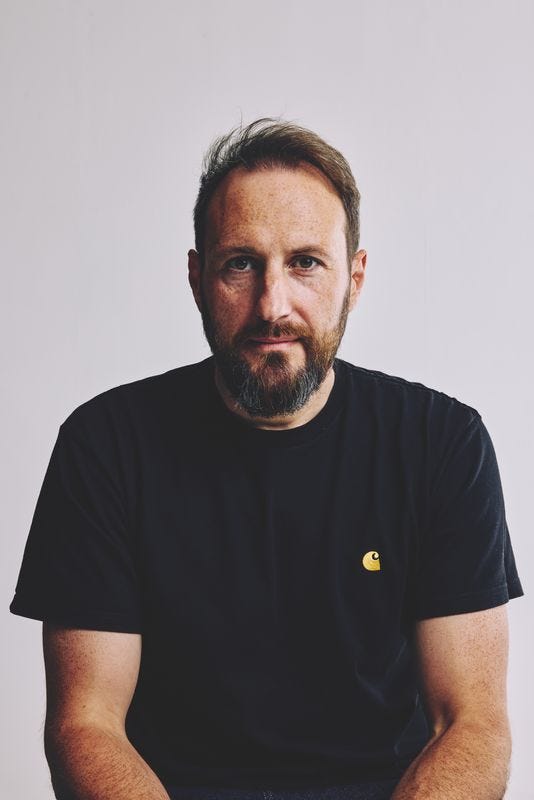 05_08_25_COM_THINK0204.jpg 05_08_25_COM_THINK0204.jpg