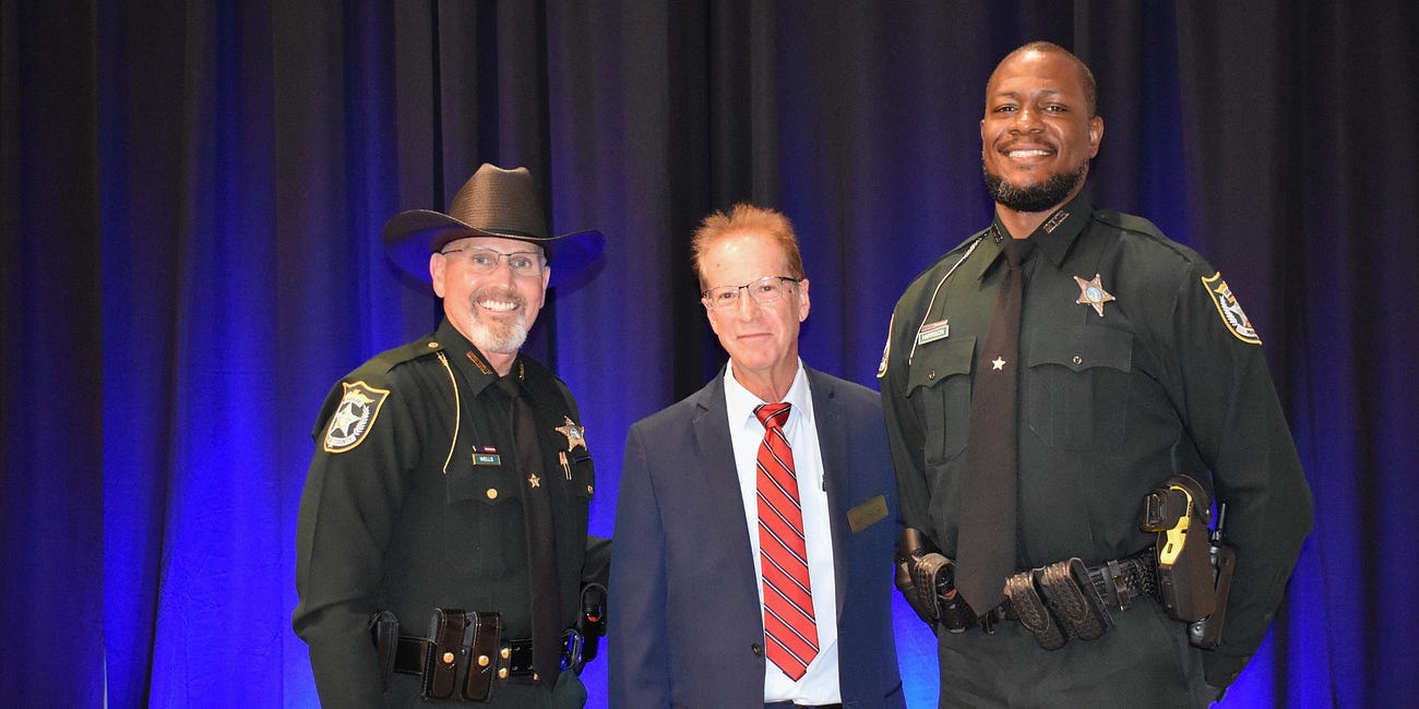 MCSO Detective Adrian Harrison Named 2025 Officer of the Year by Manatee Hundred Club
