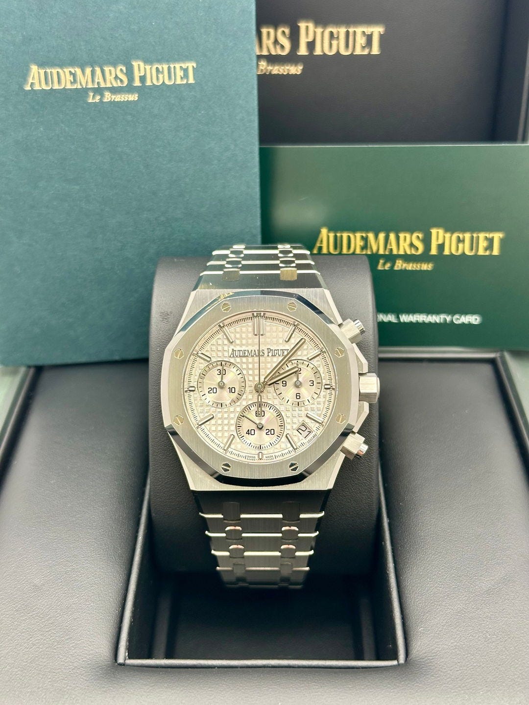 2023 Audemars Piguet Royal Oak Chronograph 41 / Silver 26240ST.OO.1320ST.07 Listing Image 1 2023 Audemars Piguet Royal Oak Chronograph 41 / Silver 26240ST.OO.1320ST.07 Listing Image 1